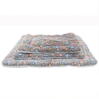 Pet Mats Flannel Thickened Dog Bed Mat Soft Pet Sleeping Mat for Dogs Cats Winter Warm Pet Blanket ﻿